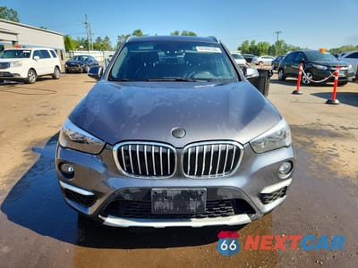 Piąte zdjęcie samochodu w środku: 2017 BMW X1 XDRIVE28I VIN:WBXHT3C3XH5F81805 - miniatura
