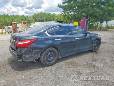 Trzecie zdjęcie samochodu z tyłu: 2016 NISSAN ALTIMA 2.5 S VIN:1N4AL3AP0GN383952 - miniatura