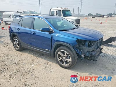 Czwarte zdjęcie samochodu z boku: 2020 GMC TERRAIN SLT VIN:3GKALVEV2LL106250 - miniatura