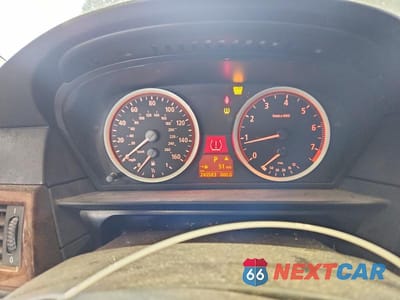 Zdjęcie 9 z 12 samochodu: 2007 BMW 530 XI VIN:WBANF73537CY17974 - miniatura