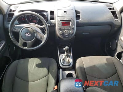 Zdjęcie 8 z 12 samochodu: 2012 KIA SOUL + AUTOMATIC VIN:KNDJT2A61C7415205 - miniatura