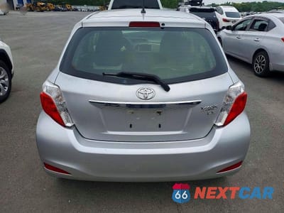 Zdjęcie 6 z 12 samochodu: 2013 TOYOTA YARIS 5-DOOR LE VIN:JTDKTUD30DD569974 - miniatura