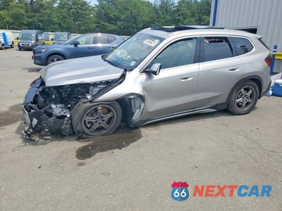 2026 BMW X1 XDRIVE28I WBX73EF01T5696811 - główne zdjęcie licytacji z USA - miniatura