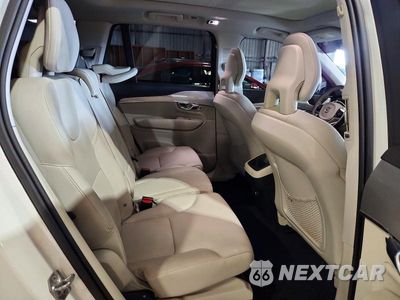 Zdjęcie 11 z 13 samochodu: 2017 VOLVO XC90 T5 VIN:YV4102KK5H1105585 - miniatura