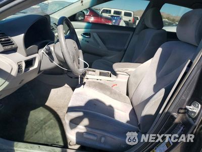 Zdjęcie 7 z 12 samochodu: 2010 TOYOTA CAMRY LE VIN:4T4BF3EK2AR023682 - miniatura