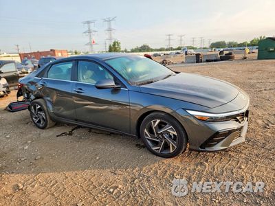 Czwarte zdjęcie samochodu z boku: 2025 HYUNDAI ELANTRA SEL VIN:KMHLS4DG3SU986489 - miniatura