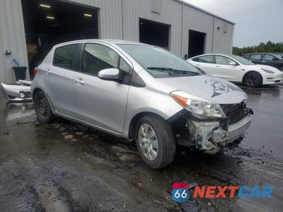 Czwarte zdjęcie samochodu z boku: 2012 TOYOTA YARIS 5-DOOR LE VIN:JTDKTUD38CD531441 - miniatura