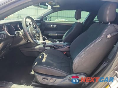 Zdjęcie 7 z 13 samochodu: 2021 FORD MUSTANG VIN:1FA6P8TH5M5127850 - miniatura