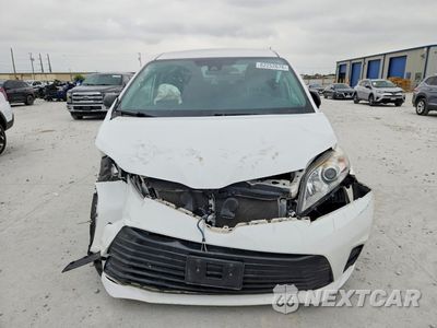 Piąte zdjęcie samochodu w środku: 2020 TOYOTA SIENNA L VIN:5TDZZ3DC4LS085574 - miniatura