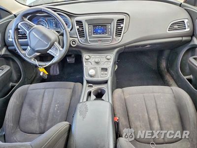 Zdjęcie 8 z 12 samochodu: 2015 CHRYSLER 200 LIMITED VIN:1C3CCCAB5FN695274 - miniatura