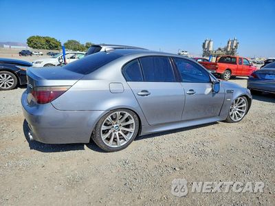 Trzecie zdjęcie samochodu z tyłu: 2008 BMW M5 VIN:WBSNB935X8CX08965 - miniatura