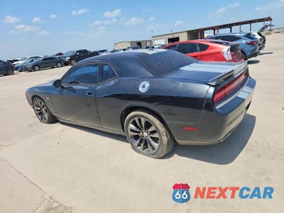 Drugie zdjęcie samochodu z przodu: 2014 DODGE CHALLENGER SRT-8 VIN:2C3CDYCJ3EH137414 - miniatura