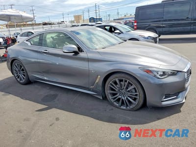 Czwarte zdjęcie samochodu z boku: 2019 INFINITI Q60 3.0T LUXE VIN:JN1EV7EK5KM231212 - miniatura