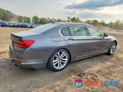 Trzecie zdjęcie samochodu z tyłu: 2017 BMW 750 XI VIN:WBA7F2C56HG422399 - miniatura