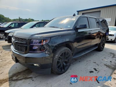 2019 CHEVROLET SUBURBAN K1500 LT 1GNSKHKCXKR113663 - główne zdjęcie licytacji z USA - miniatura