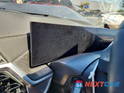 Zdjęcie 9 z 13 samochodu: 2026 BMW X5 XDRIVE50E VIN:5UX43EU06T9068432 - miniatura