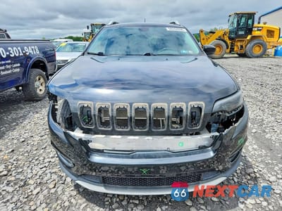Piąte zdjęcie samochodu w środku: 2019 JEEP CHEROKEE LIMITED VIN:1C4PJMDN5KD117450 - miniatura