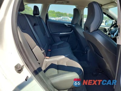 Zdjęcie 11 z 13 samochodu: 2016 VOLVO XC60 T5 VIN:YV440MDJ6G2839190 - miniatura