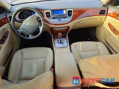 Zdjęcie 8 z 12 samochodu: 2013 HYUNDAI GENESIS 3.8L VIN:KMHGC4DD0DU223370 - miniatura