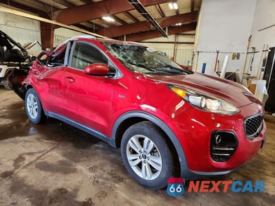 Czwarte zdjęcie samochodu z boku: 2019 KIA SPORTAGE LX VIN:KNDPMCAC3K7625516 - miniatura