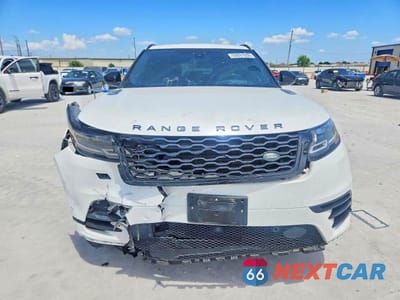 Piąte zdjęcie samochodu w środku: 2018 LAND ROVER RANGE ROVER VELAR R-DYNAMIC HSE VIN:SALYM2RX2JA741998 - miniatura