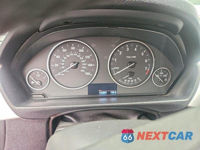 Zdjęcie 9 z 12 samochodu: 2013 BMW 328 XI SULEV VIN:WBA3B5G54DNS00892 - miniatura