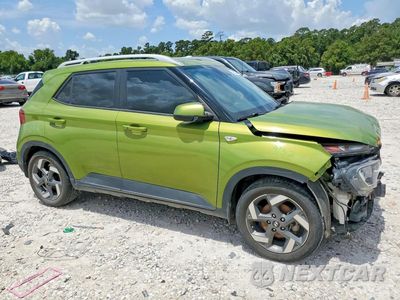 Czwarte zdjęcie samochodu z boku: 2021 HYUNDAI VENUE SEL VIN:KMHRC8A3XMU121022 - miniatura