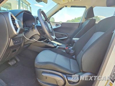 Zdjęcie 7 z 13 samochodu: 2023 KIA SOUL LX VIN:KNDJ23AUXP7866324 - miniatura