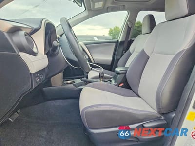 Zdjęcie 7 z 14 samochodu: 2014 TOYOTA RAV4 XLE VIN:JTMWFREV2EJ021449 - miniatura