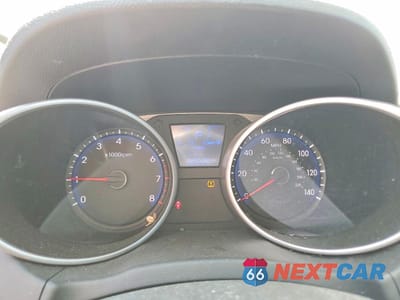 Zdjęcie 9 z 12 samochodu: 2012 HYUNDAI TUCSON GLS VIN:KM8JU3ACXCU515258 - miniatura
