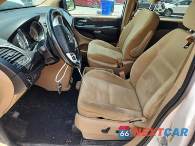 Zdjęcie 7 z 13 samochodu: 2016 DODGE GRAND CARAVAN SE VIN:2C4RDGBG9GR194879 - miniatura