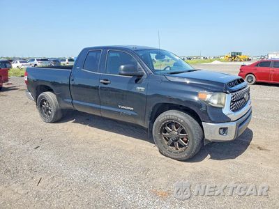 Czwarte zdjęcie samochodu z boku: 2018 TOYOTA TUNDRA SR5 VIN:5TFRY5F10JX233608 - miniatura