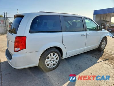 Trzecie zdjęcie samochodu z tyłu: 2018 DODGE GRAND CARAVAN SE VIN:2C4RDGBG5JR135447 - miniatura