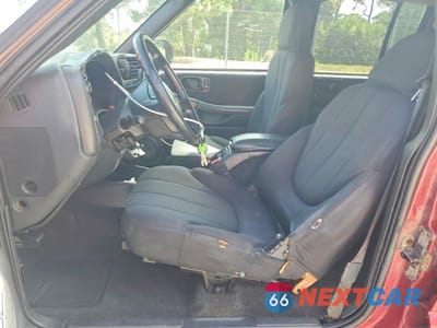 Zdjęcie 7 z 12 samochodu: 2004 CHEVROLET S TRUCK S10 VIN:1GCDT13X84K102499 - miniatura