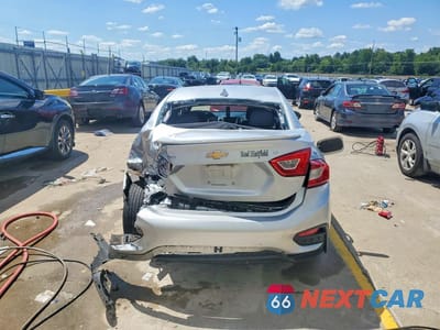 Zdjęcie 6 z 12 samochodu: 2018 CHEVROLET CRUZE LT VIN:1G1BE5SM5J7237219 - miniatura