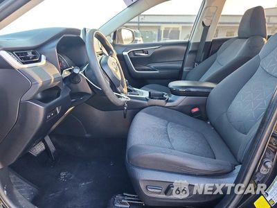 Zdjęcie 7 z 13 samochodu: 2021 TOYOTA RAV4 XLE VIN:2T3W1RFV9MW112697 - miniatura