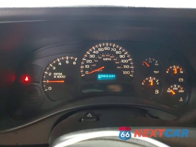 Zdjęcie 9 z 13 samochodu: 2004 CHEVROLET TAHOE K1500 VIN:1GNEK13Z04R102620 - miniatura