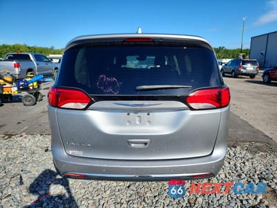 Zdjęcie 6 z 14 samochodu: 2019 CHRYSLER PACIFICA TOURING PLUS VIN:2C4RC1FG5KR505629 - miniatura