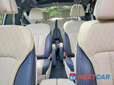 Zdjęcie 10 z 13 samochodu: 2021 BMW X7 ALPINA XB7 VIN:5UXCX6C13M9F71226 - miniatura