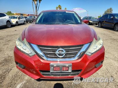 Piąte zdjęcie samochodu w środku: 2016 NISSAN ALTIMA 2.5 S VIN:1N4AL3AP2GN380504 - miniatura