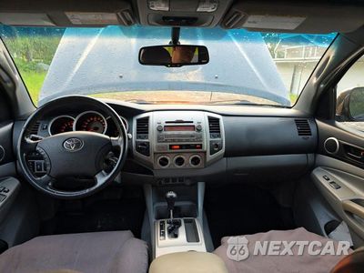 Zdjęcie 9 z 10 samochodu: 2009 TOYOTA TACOMA V6 VIN:5TEUU42N29Z609836 - miniatura