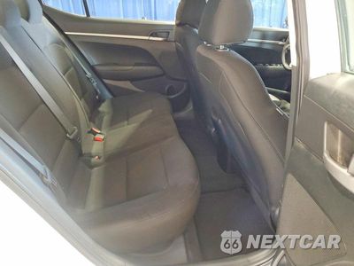 Zdjęcie 10 z 12 samochodu: 2019 HYUNDAI ELANTRA SE VIN:5NPD74LF2KH425505 - miniatura