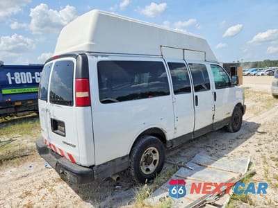 Trzecie zdjęcie samochodu z tyłu: 2005 CHEVROLET EXPRESS 3500 VIN:1GAHG35U751115037 - miniatura