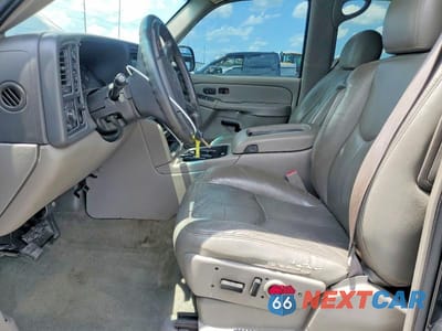Zdjęcie 7 z 13 samochodu: 2004 CHEVROLET TAHOE K1500 VIN:1GNEK13Z94R289047 - miniatura
