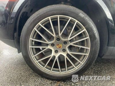 Zdjęcie 13 z 14 samochodu: 2023 PORSCHE CAYENNE BASE VIN:WP1AA2AYXPDA06441 - miniatura