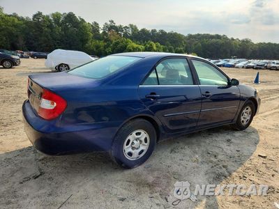 Trzecie zdjęcie samochodu z tyłu: 2004 TOYOTA CAMRY XLE VIN:4T1BE30K34U346325 - miniatura