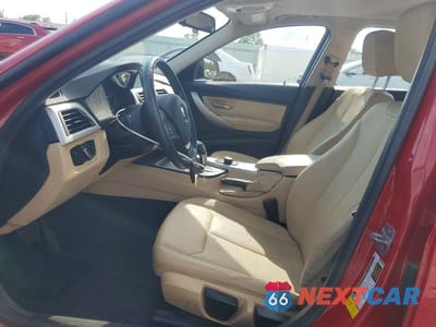 Zdjęcie 7 z 12 samochodu: 2017 BMW 320 I VIN:WBA8E1G55HNU13944 - miniatura