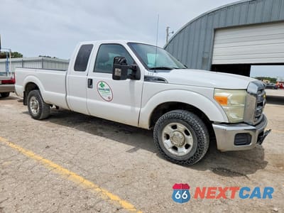 Czwarte zdjęcie samochodu z boku: 2011 FORD F250 SUPER DUTY VIN:1FT7X2A66BEA69323 - miniatura