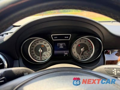 Zdjęcie 8 z 10 samochodu: 2015 MERCEDES-BENZ CLA 250 VIN:WDDSJ4EB0FN180654 - miniatura