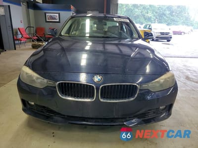 Piąte zdjęcie samochodu w środku: 2014 BMW 328 I VIN:WBA3A5G51ENP27146 - miniatura